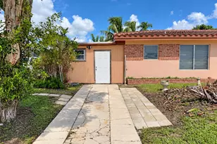 5051 SW 10th St, Plantation, FL 33317 - Photo 2