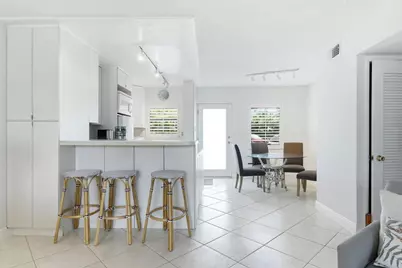 139 Sunrise Avenue #102, Palm Beach, FL 33480 - Photo 14