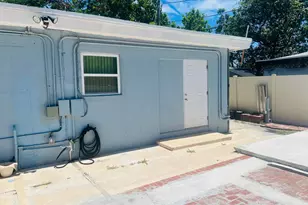 1210 S D St, Lake Worth, FL 33460 - Photo 12