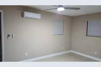 18515 NW 42nd Place #unit 3, Miami Gardens, FL 33055 - Photo 4