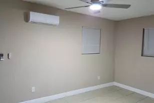 18515 NW 42nd Pl, Miami Gardens, FL 33055 - Photo 4