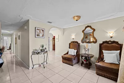 524 NW 9th Avenue, Boynton Beach, FL 33435 - Photo 4
