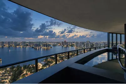 18555 Collins Avenue #3303, Sunny Isles Beach, FL 33160 - Photo 2