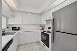 801 SW 141st Ave, Pembroke Pines, FL 33027 - Photo 16