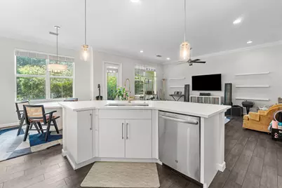 7217 Oxford Court, Palm Beach Gardens, FL 33418 - Photo 6