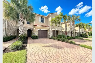 10361 Wellington Parc Drive, Wellington, FL 33449 - Photo 2