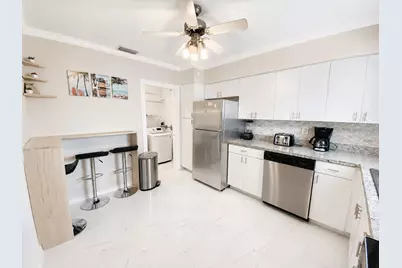 805 S 26th Avenue, Hollywood, FL 33020 - Photo 8