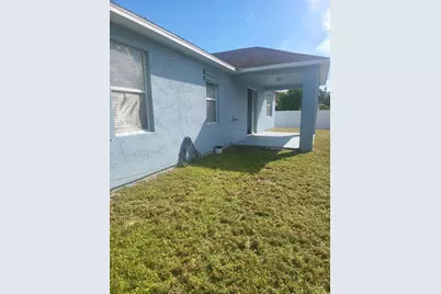 558 SW Halifax Avenue, Port Saint Lucie, FL 34953 - Photo 4