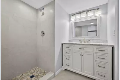 3590 Via Poinciana #202, Lake Worth, FL 33467 - Photo 14