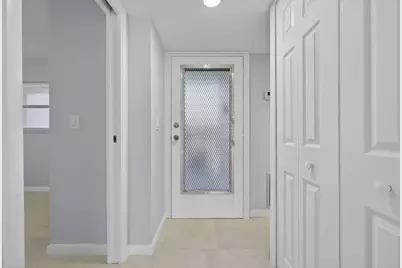 3590 Via Poinciana #202, Lake Worth, FL 33467 - Photo 18