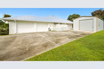 1002 Ibis Avenue, Fort Pierce, FL 34982 - Photo 16