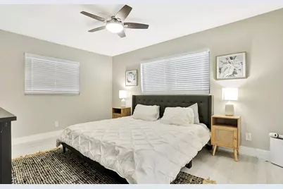 1035 NW 5th Avenue, Boca Raton, FL 33432 - Photo 32