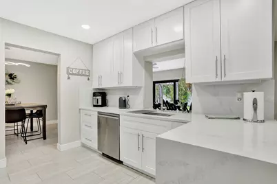 1035 NW 5th Avenue, Boca Raton, FL 33432 - Photo 10