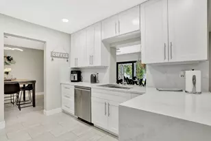 1035 NW 5th Ave, Boca Raton, FL 33432 - Photo 10