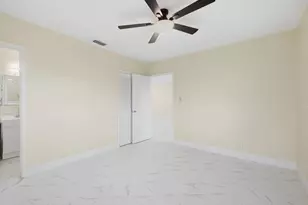 1421 Crest Dr, Lake Worth, FL 33461 - Photo 34