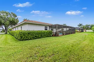 415 Sailboat Cir, Weston, FL 33326 - Photo 2