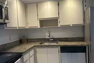 3970 Oaks Clubhouse Dr, Pompano Beach, FL 33069 - Photo 16