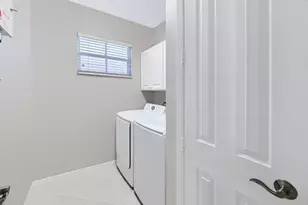 379 Columbus St, Palm Beach Gardens, FL 33410 - Photo 20