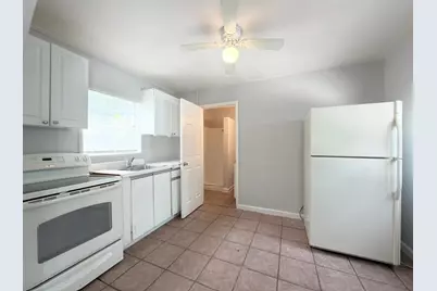 710 Palm Street #5, West Palm Beach, FL 33401 - Photo 2