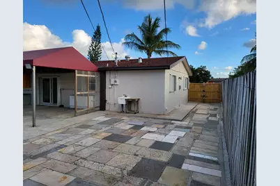 361 NW 42nd Street, Deerfield Beach, FL 33064 - Photo 14