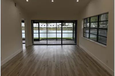 705 Banks Road, Margate, FL 33063 - Photo 10