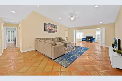 6760 Hollandaire Drive W, Boca Raton, FL 33433 - Photo 2