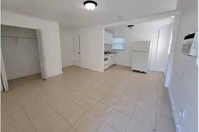 1853 NW 5th Street #2, Miami, FL 33125 - Photo 2