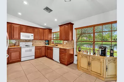 5420 Pine Circle, Coral Springs, FL 33067 - Photo 8