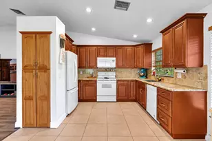 5420 Pine Cir, Coral Springs, FL 33067 - Photo 32