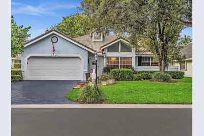 5420 Pine Circle, Coral Springs, FL 33067 - Photo 2