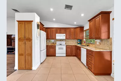 5420 Pine Circle, Coral Springs, FL 33067 - Photo 32
