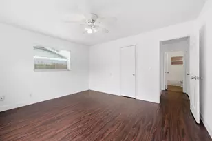 3847 Roan Ct E, West Palm Beach, FL 33403 - Photo 14