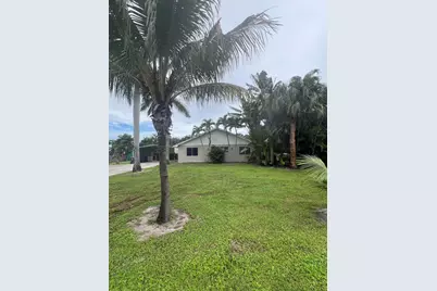 2855 Boston Court, Lake Worth, FL 33462 - Photo 2