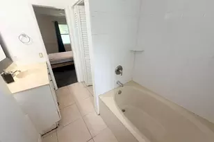 2855 Boston Ct, Lake Worth, FL 33462 - Photo 10