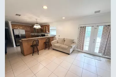 2855 Boston Court, Lake Worth, FL 33462 - Photo 4