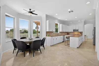 11587 Manatee Bay Lane, Wellington, FL 33449 - Photo 18
