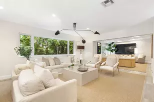 246 Elwa Pl, West Palm Beach, FL 33405 - Photo 2