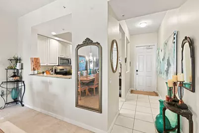 36 Harbour Isle Drive W #303, Fort Pierce, FL 34949 - Photo 2