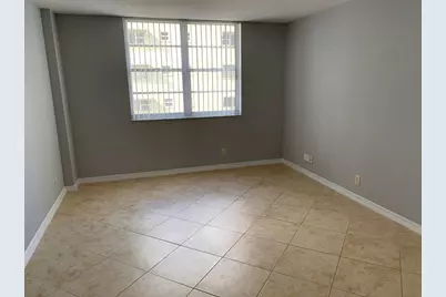 3001 W Rolling Hills Circle #709, Davie, FL 33328 - Photo 4