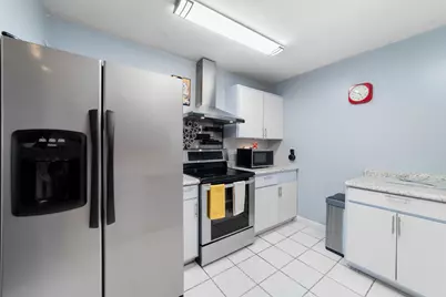 8847 Cleary Boulevard, Plantation, FL 33324 - Photo 10