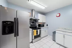 8847 Cleary Blvd, Plantation, FL 33324 - Photo 10