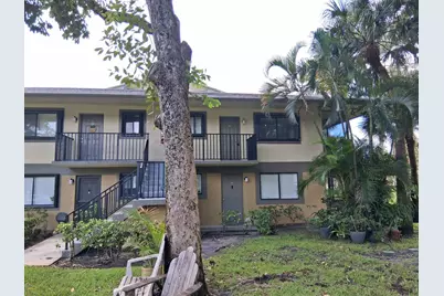 677 Trace Circle #212, Deerfield Beach, FL 33441 - Photo 2