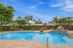 720 N Crescent Dr, Hollywood, FL 33021 - Photo 32