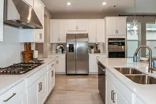 637 SE Ranch Oak Cir, Port Saint Lucie, FL 34984 - Photo 6