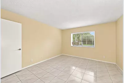 2753 S Oakland Forest Drive #102, Oakland Park, FL 33309 - Photo 20