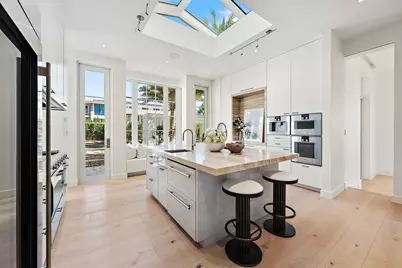 301 Plantation Road, Palm Beach, FL 33480 - Photo 14