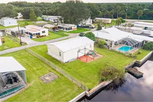 1057 Blue Heron Ln, Moore Haven, FL 33471 - Photo 32