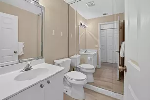 4060 Sea Grape Cir, Delray Beach, FL 33445 - Photo 16