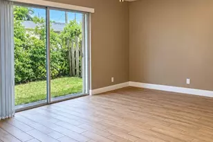 171 SE 3rd St, Deerfield Beach, FL 33441 - Photo 8