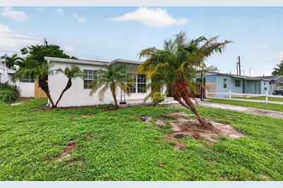 410 NW 52nd Court, Oakland Park, FL 33309 - Photo 4